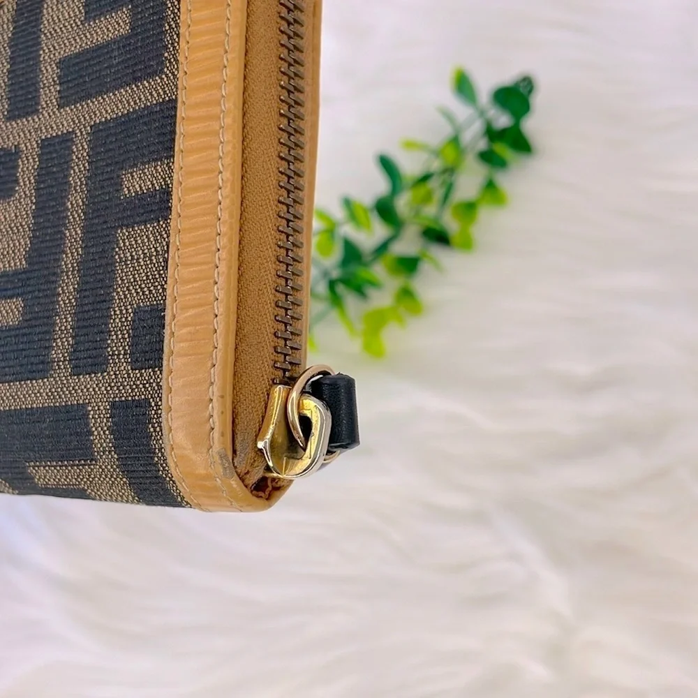 Fendi Zucca Zippy‎ Wallet